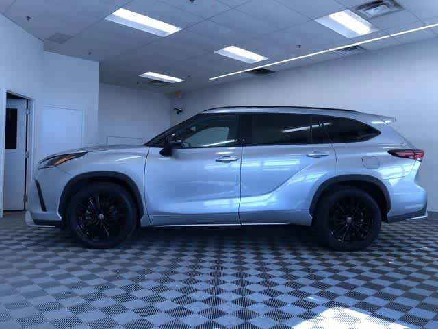 Thumbnail: 2025 Toyota Highlander - 13