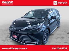 2026 Toyota Sienna Platinum Van Passenger Van
