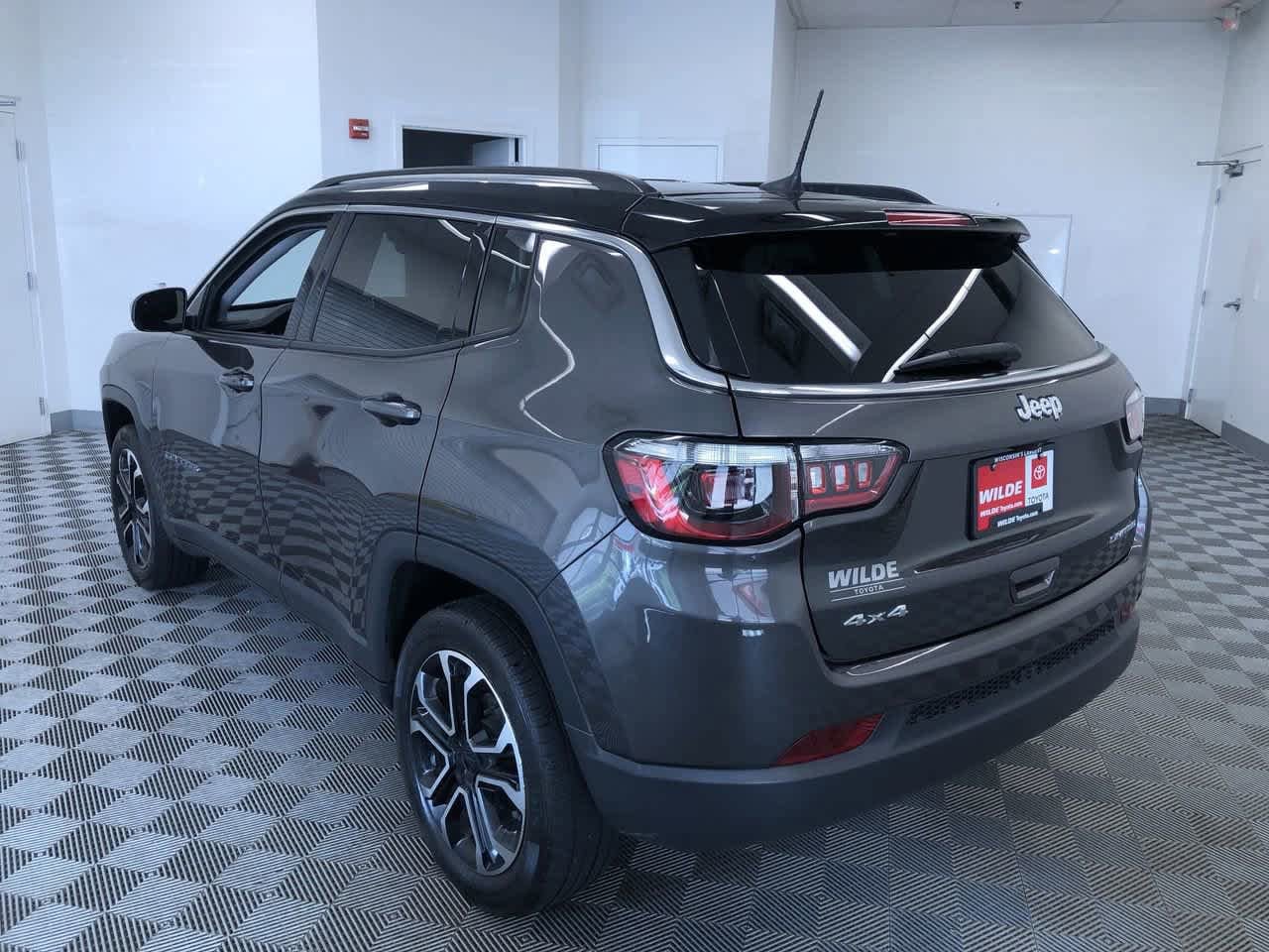 Thumbnail: 2022 Jeep Compass - 12