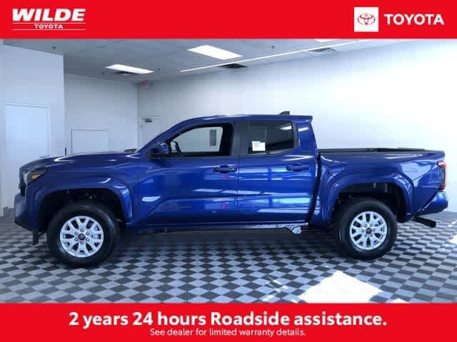 2025 Toyota Tacoma SR5 4x4 Double Cab photo 3