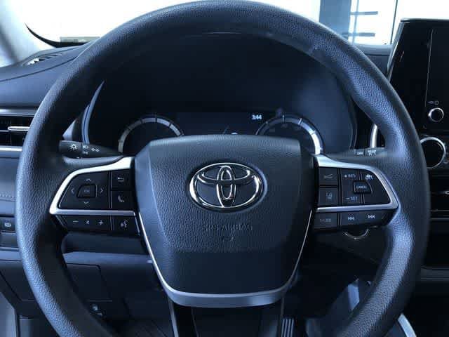 Thumbnail: 2023 Toyota Highlander - 23