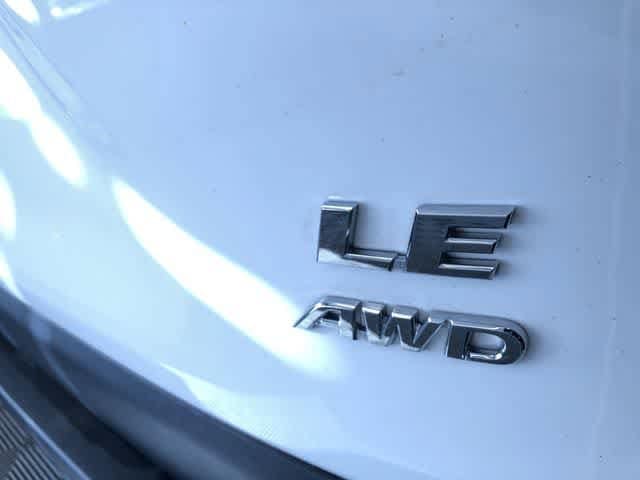 Thumbnail: 2025 Toyota RAV4 - 15