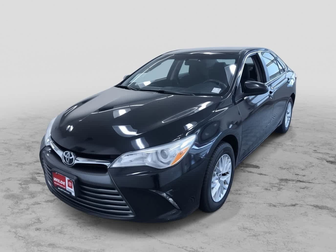2016 Toyota Camry LE -
                  West Allis, WI