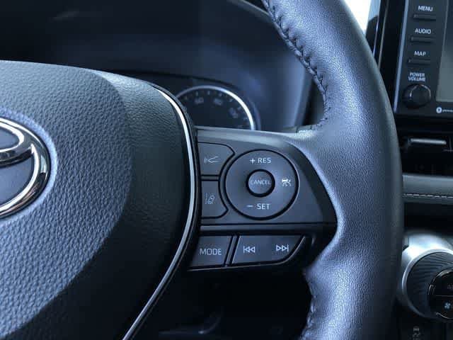 Thumbnail: 2022 Toyota RAV4 - 18