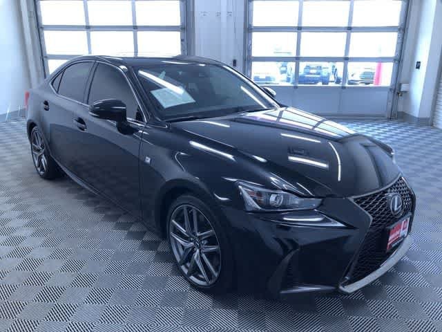 Thumbnail: 2017 Lexus IS - 37