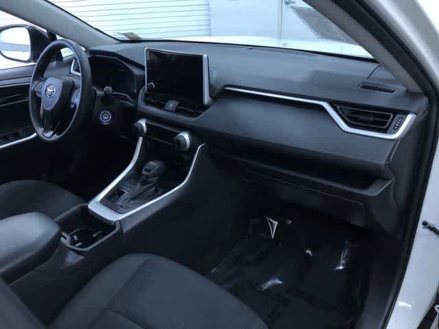 Thumbnail: 2024 Toyota RAV4 - 23