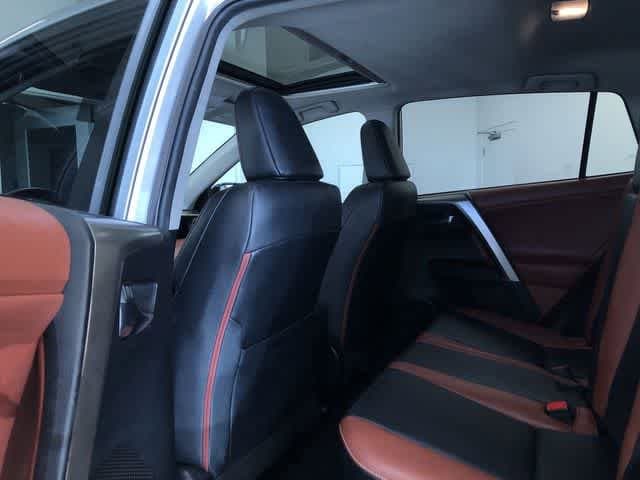 Thumbnail: 2013 Toyota RAV4 - 19