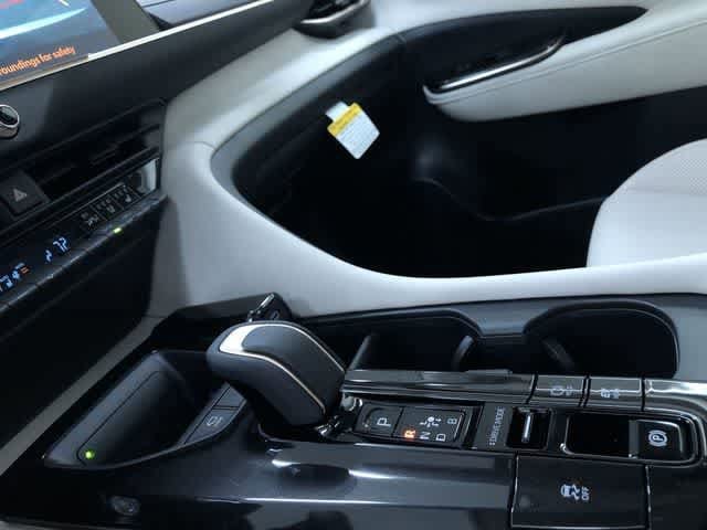 Thumbnail: 2026 Toyota Crown - 29