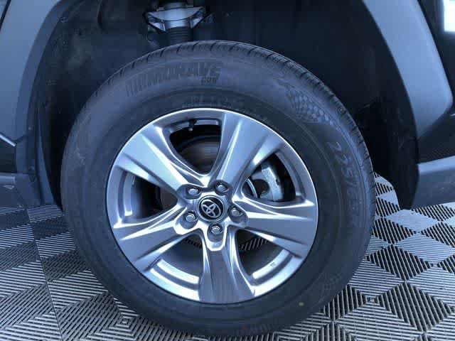 Thumbnail: 2025 Toyota RAV4 - 17