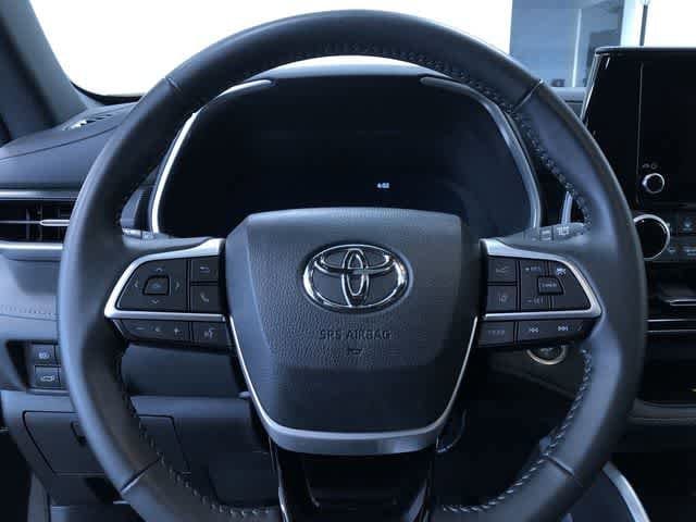 Thumbnail: 2025 Toyota Highlander - 24
