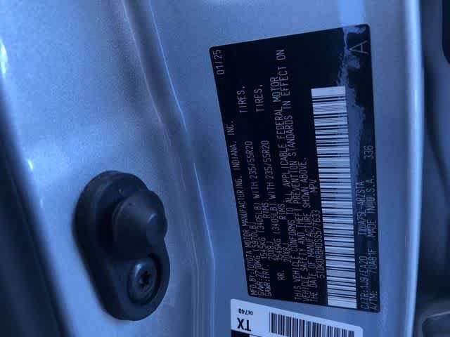 Thumbnail: 2025 Toyota Highlander - 34