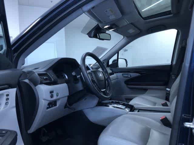 Thumbnail: 2016 Honda Pilot - 10