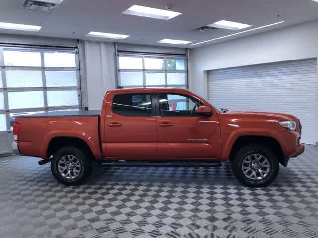 Thumbnail: 2017 Toyota Tacoma - 7