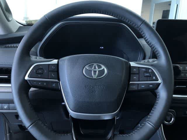 Thumbnail: 2025 Toyota Grand Highlander - 17
