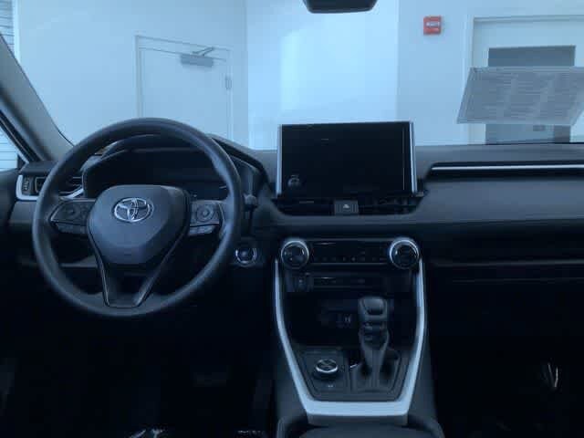 Thumbnail: 2025 Toyota RAV4 - 17