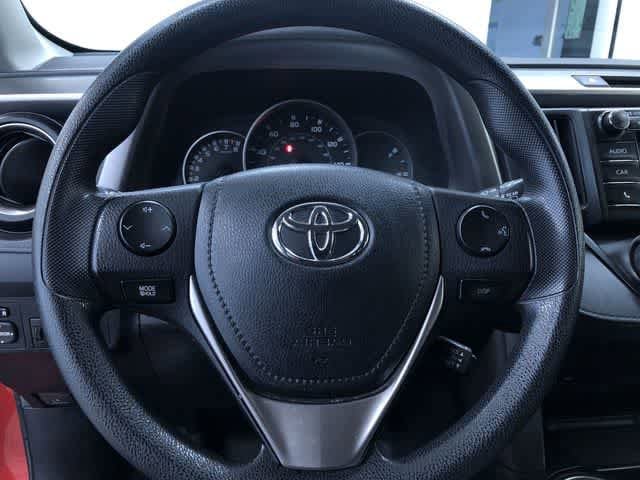 Thumbnail: 2016 Toyota RAV4 - 24