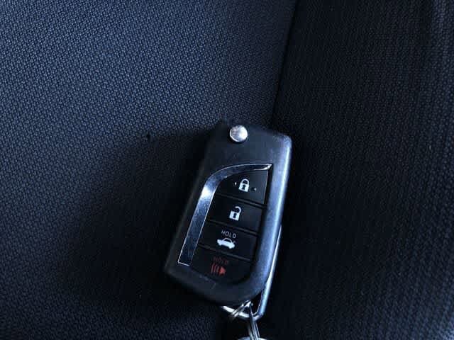 Thumbnail: 2021 Toyota Corolla - 32