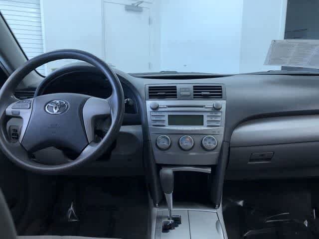 Thumbnail: 2011 Toyota Camry - 19
