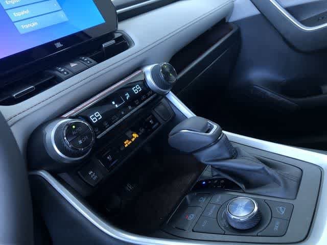 Thumbnail: 2025 Toyota RAV4 - 22