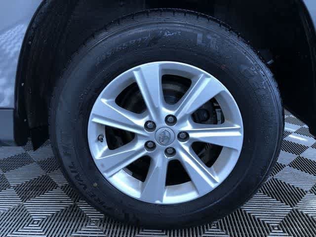 Thumbnail: 2013 Toyota Highlander - 8