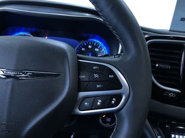 Thumbnail: 2025 Chrysler Pacifica - 27