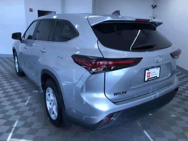 Thumbnail: 2024 Toyota Highlander - 14