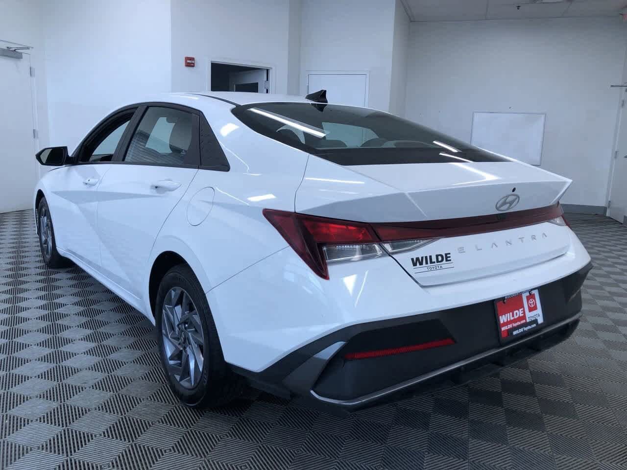 2024 Hyundai Elantra SEL 12