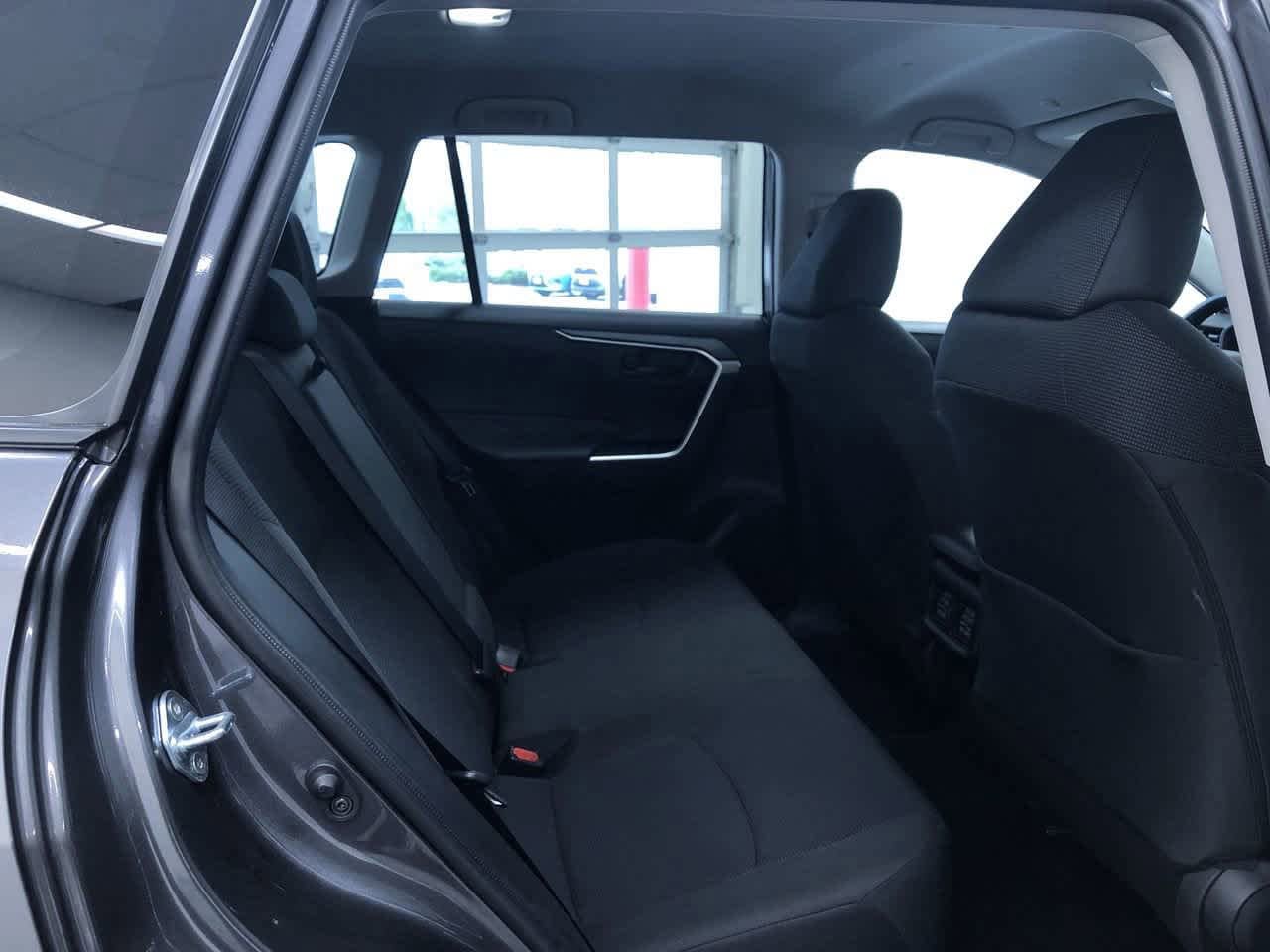 2024 Toyota RAV4 LE 21