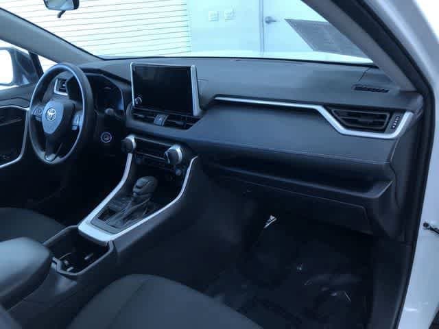 Thumbnail: 2025 Toyota RAV4 - 23