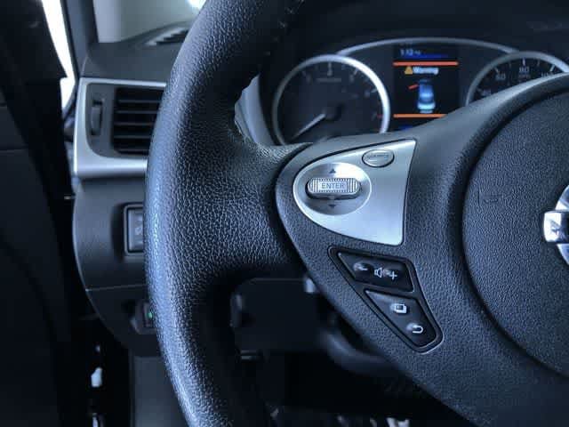 Thumbnail: 2019 Nissan Sentra - 18