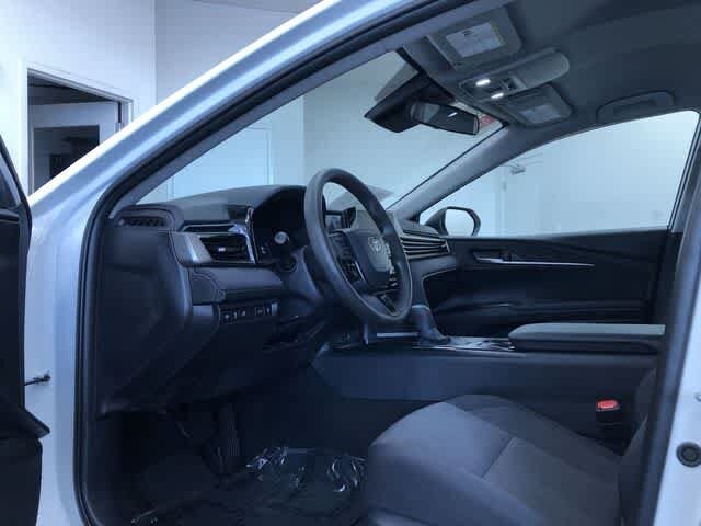 2026 Toyota Camry LE - Photo 10