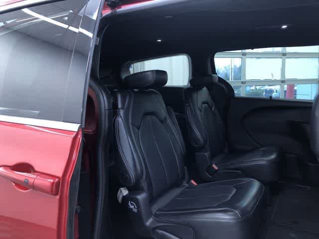 Thumbnail: 2025 Chrysler Pacifica - 22