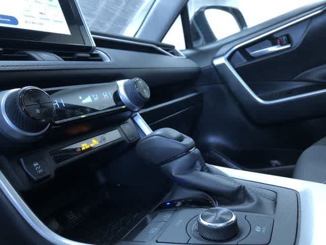 Thumbnail: 2025 Toyota RAV4 - 29