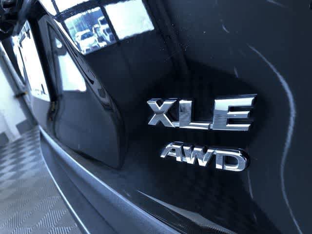 Thumbnail: 2025 Toyota RAV4 - 15