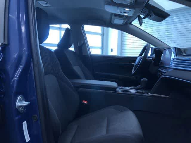 Thumbnail: 2025 Toyota Camry - 24