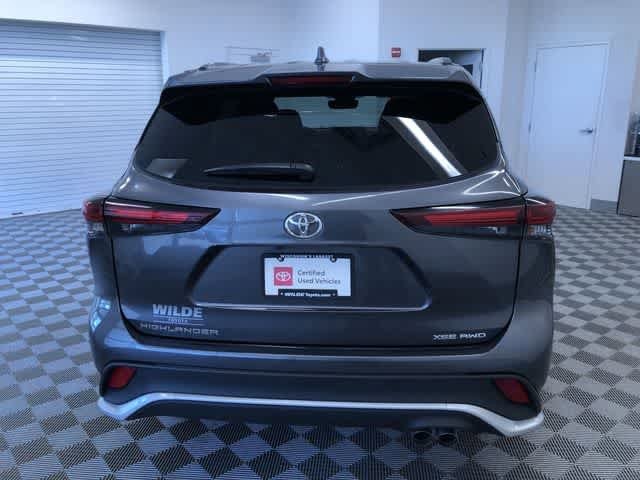 Thumbnail: 2025 Toyota Highlander - 13