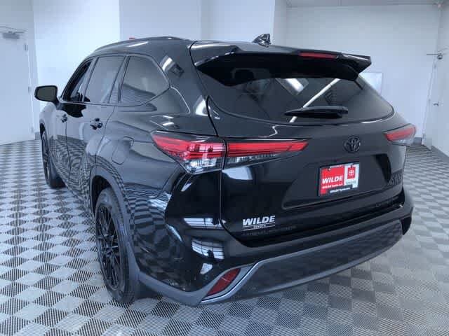 2021 Toyota Highlander Limited photo 4