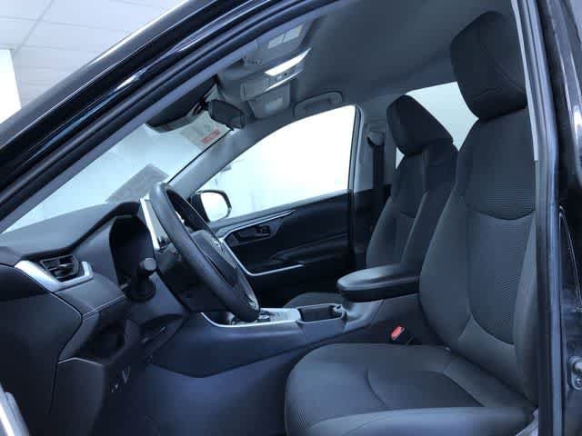 Thumbnail: 2025 Toyota RAV4 - 18