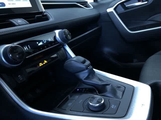 Thumbnail: 2025 Toyota RAV4 - 30