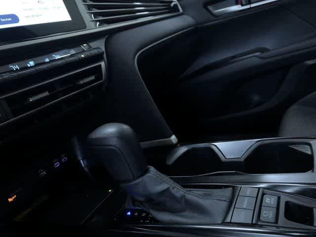 Thumbnail: 2025 Toyota Camry - 22