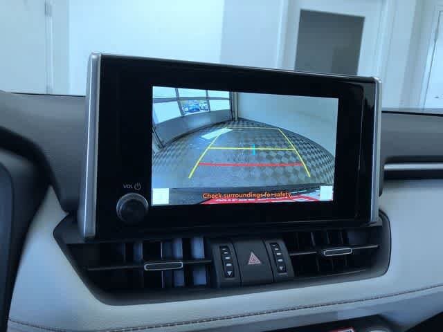 Thumbnail: 2025 Toyota RAV4 - 31