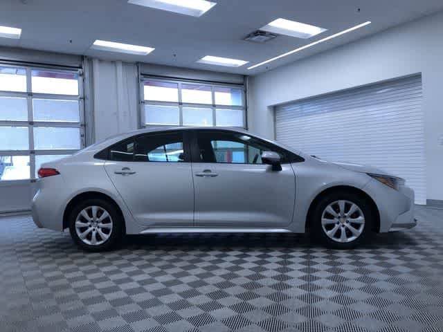 2025 Toyota Corolla LE - Photo 32