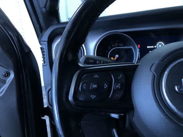 Thumbnail: 2021 Jeep Gladiator - 21