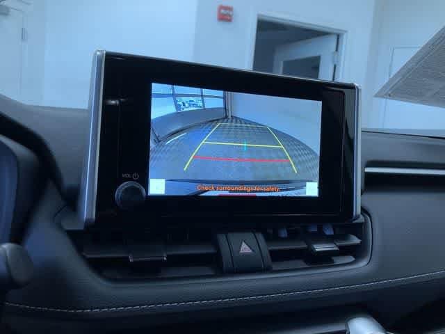 2025 Toyota RAV4 LE - Photo 27