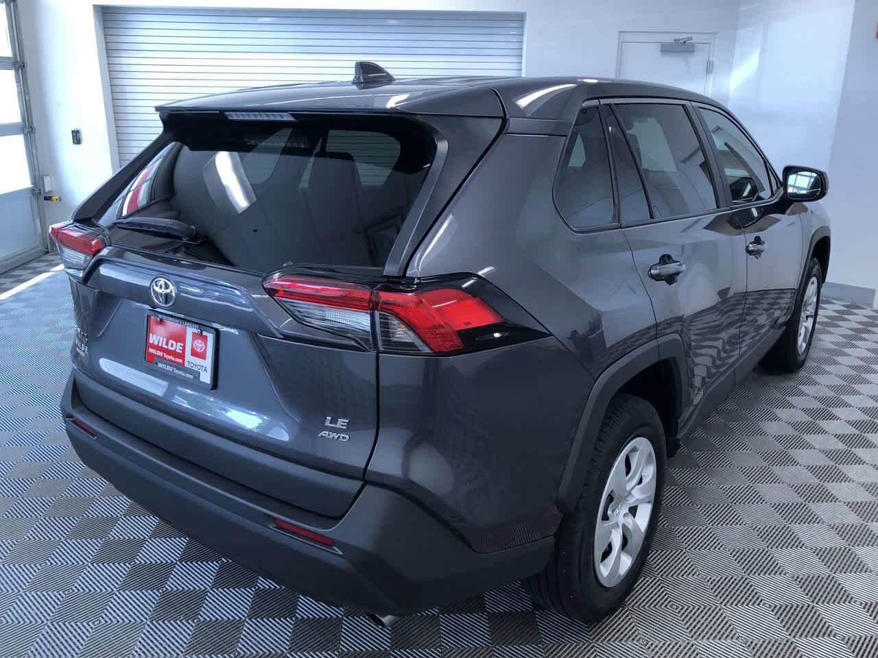 Thumbnail: 2022 Toyota RAV4 - 34