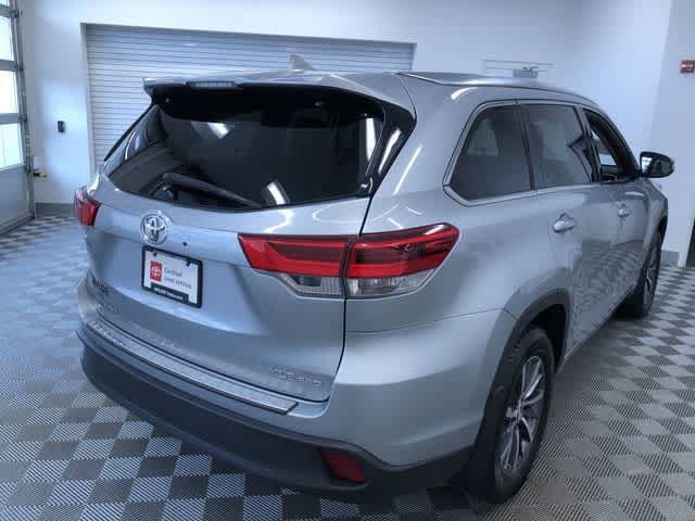 Thumbnail: 2018 Toyota Highlander - 33
