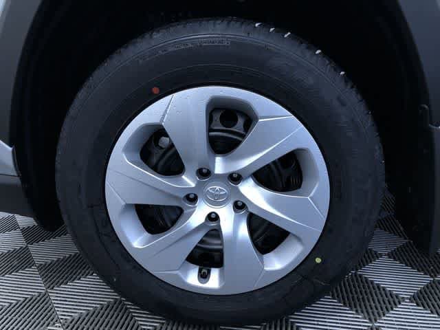 Thumbnail: 2025 Toyota RAV4 - 16