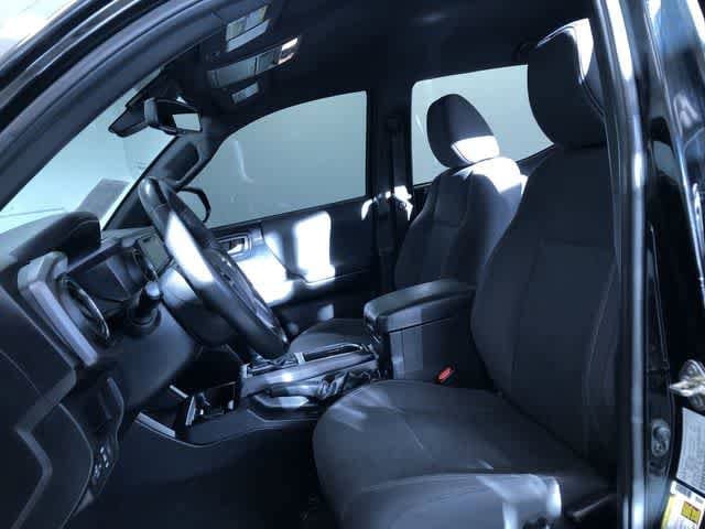 Thumbnail: 2019 Toyota Tacoma - 13