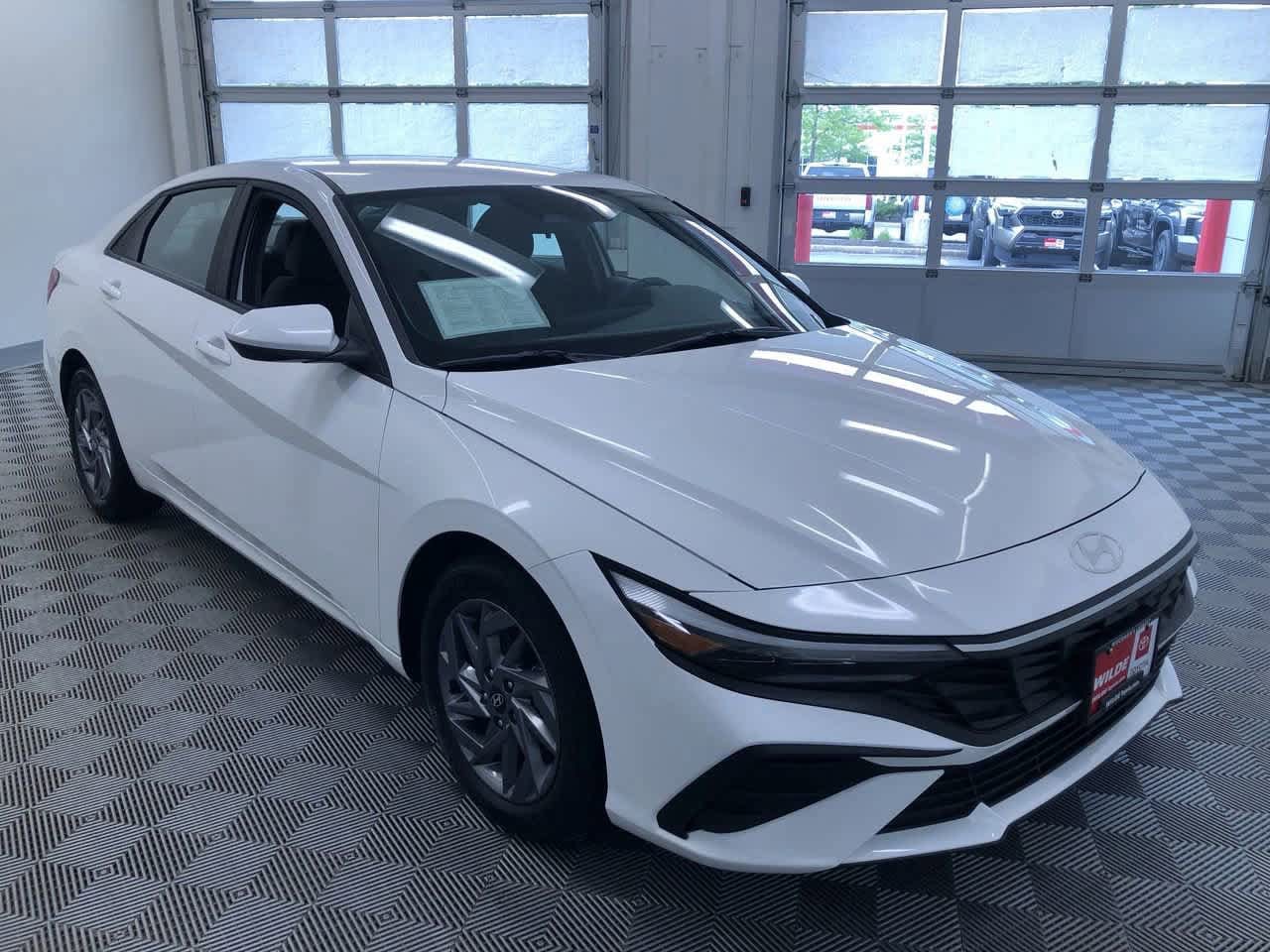 2024 Hyundai Elantra SEL 36