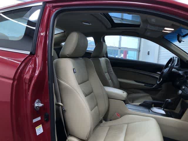 Thumbnail: 2010 Honda Accord - 19